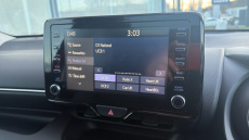 Toyota Yaris 1.5 Hybrid Design 5dr CVT Hybrid Hatchback